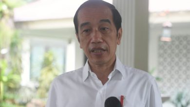 Photo of Jokowi Sampaikan Dukacita atas Musibah di NTT dan NTB