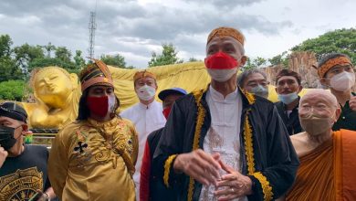 Photo of Hadiri Ulang Tahun Mahavihara Mojopahit, Ganjar: Persatuan Indonesia Dimulai Di Sini