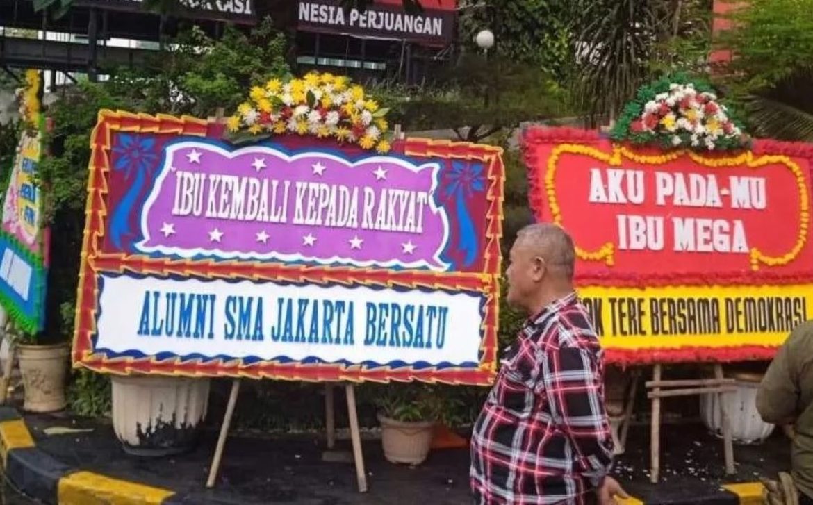 karangan bunga rumah megawati