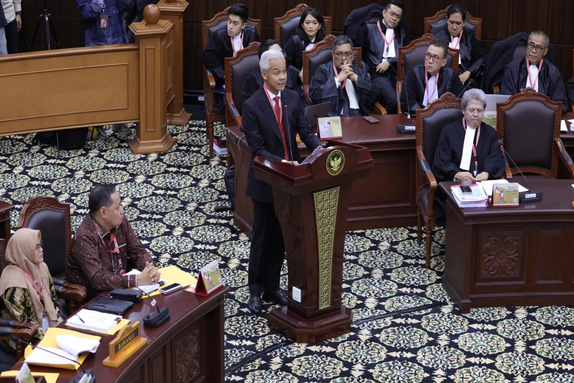 Ganjar menggugat di MK