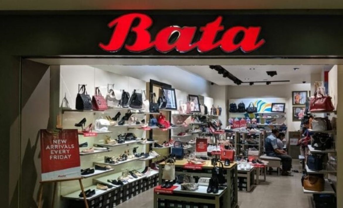 Produk Bata, sering disangka merek lokal, padahal jenama asal Eropa, tepatnya dari negara Ceko.