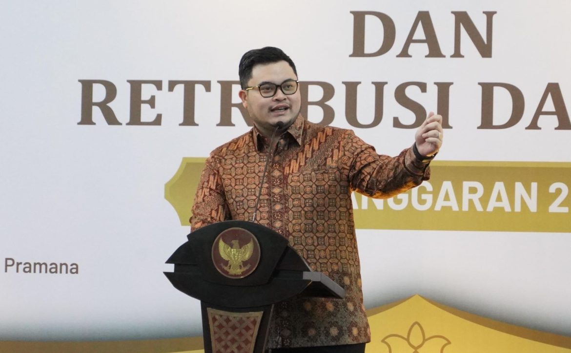 Bupati Kediri Hanindhito Himawan Pramana, memperingatkan pemerintah desa, soal pemanfaatan dana bagi hasil pajak dan retribusi daerah.