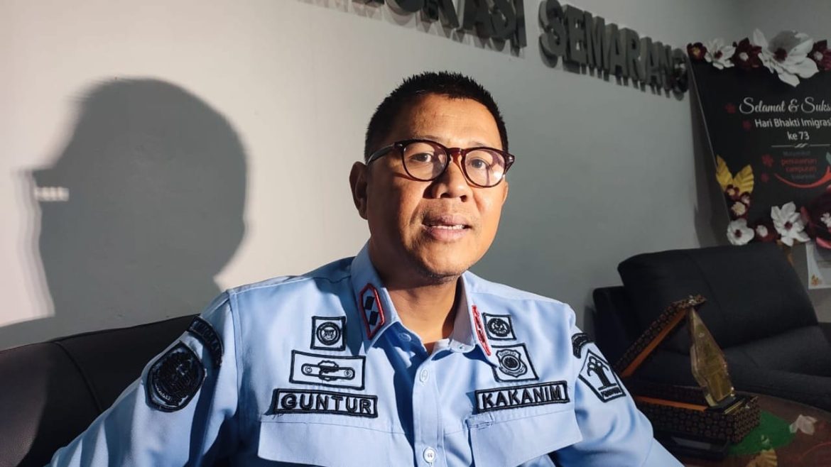 Kepala Kantor Imigrasi Semarang, Guntur Sahat Hamonangan.