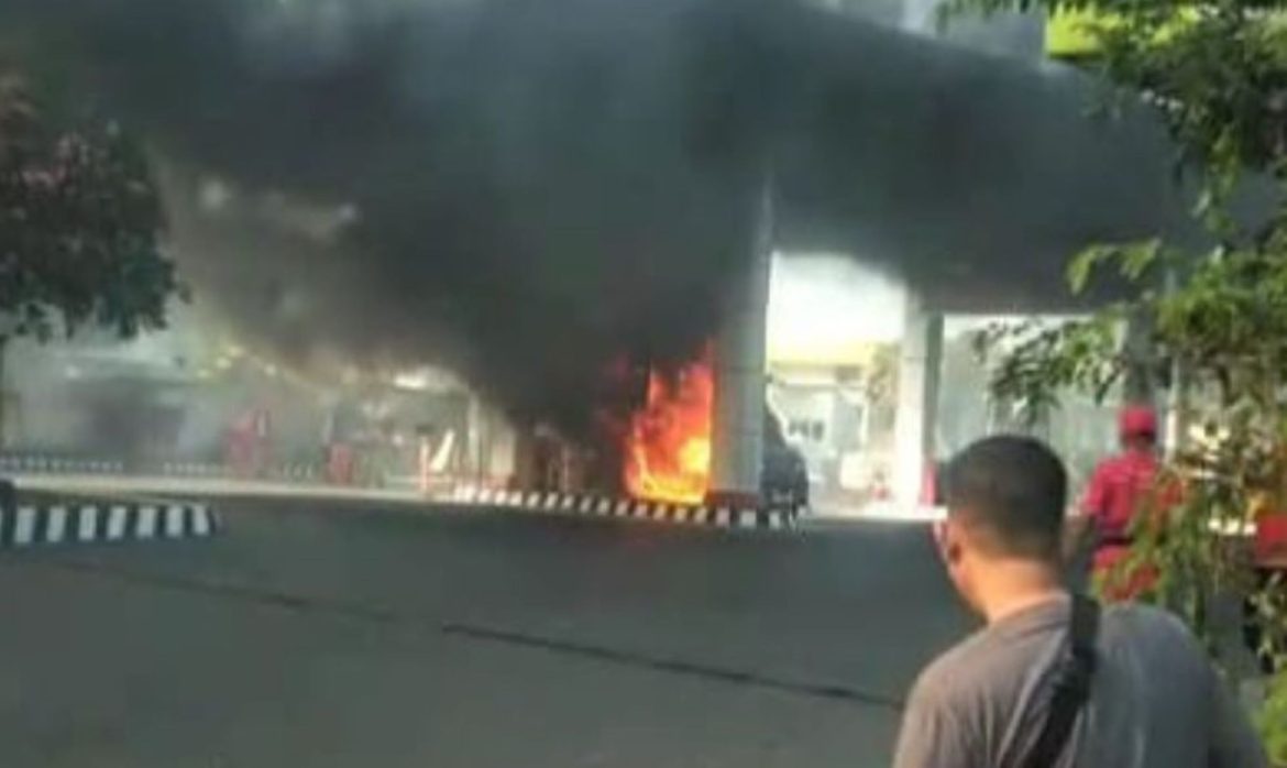 SPBU di Colomadu, Kabupaten Karangnyar, terbakar.