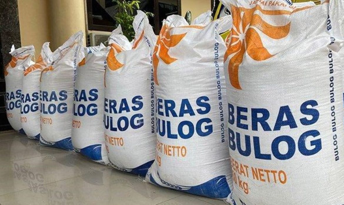 Ilustrasi beras Bulog.