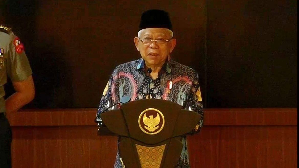 Wakil Presiden Prof. KH. Ma'ruf Amin mengisi seminar nasional di Undip.