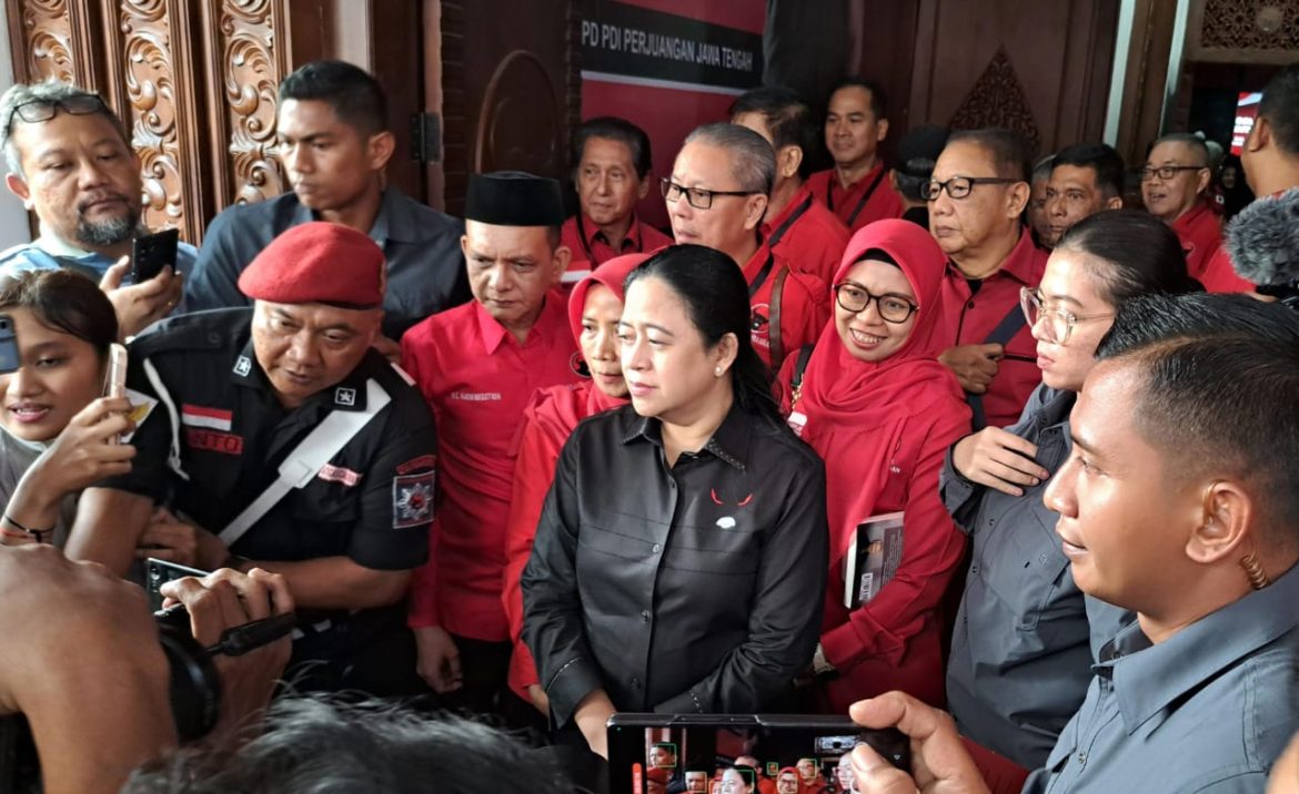 Ketua PDIP Puan Maharani usai menghadiri rapat konsolisasi partai di Panti Marhaen, Kota Semarang.