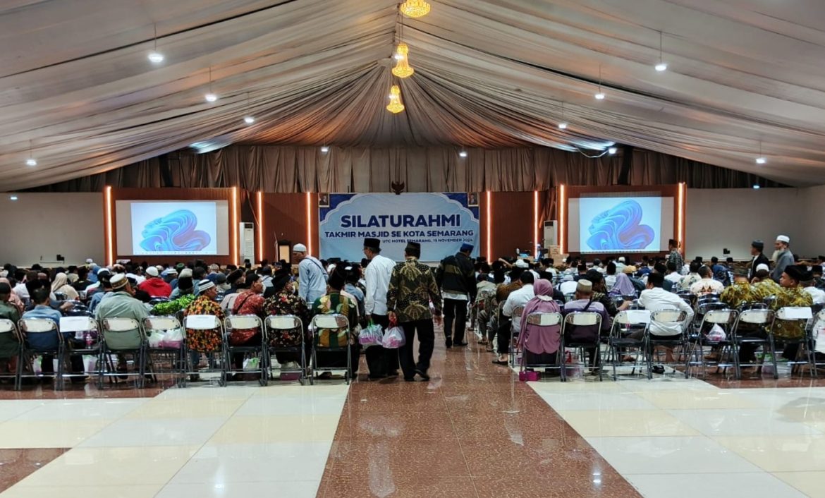 Bawaslu nyaris membubarkan silaturahmi takmir masjid yang digelar Dewan Masjid Indonesia (DMI) Kota Semarang di UTC Hotel, Selasa (19/11/2024) malam.