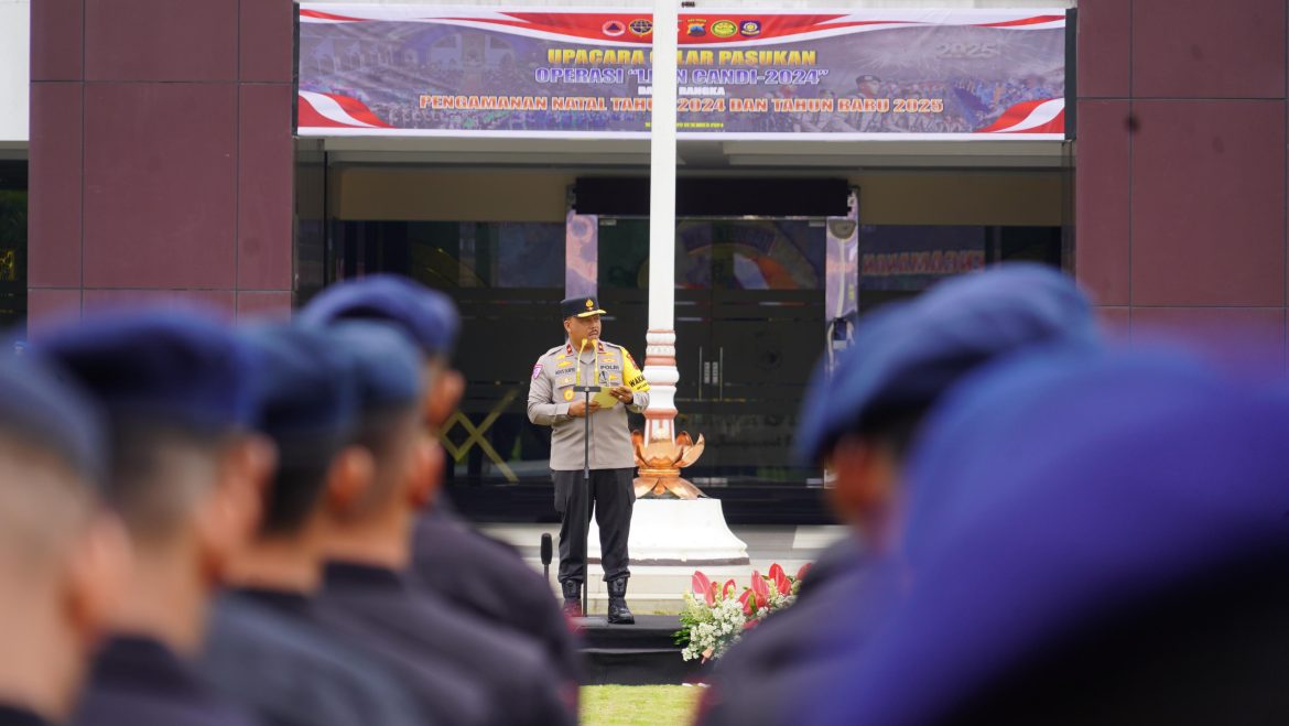 Wakapolda Jateng Brigjen Pol Agus Suryonugroho memimpin Apel Gelar Pasukan Operasi Lilin Candi 2024.