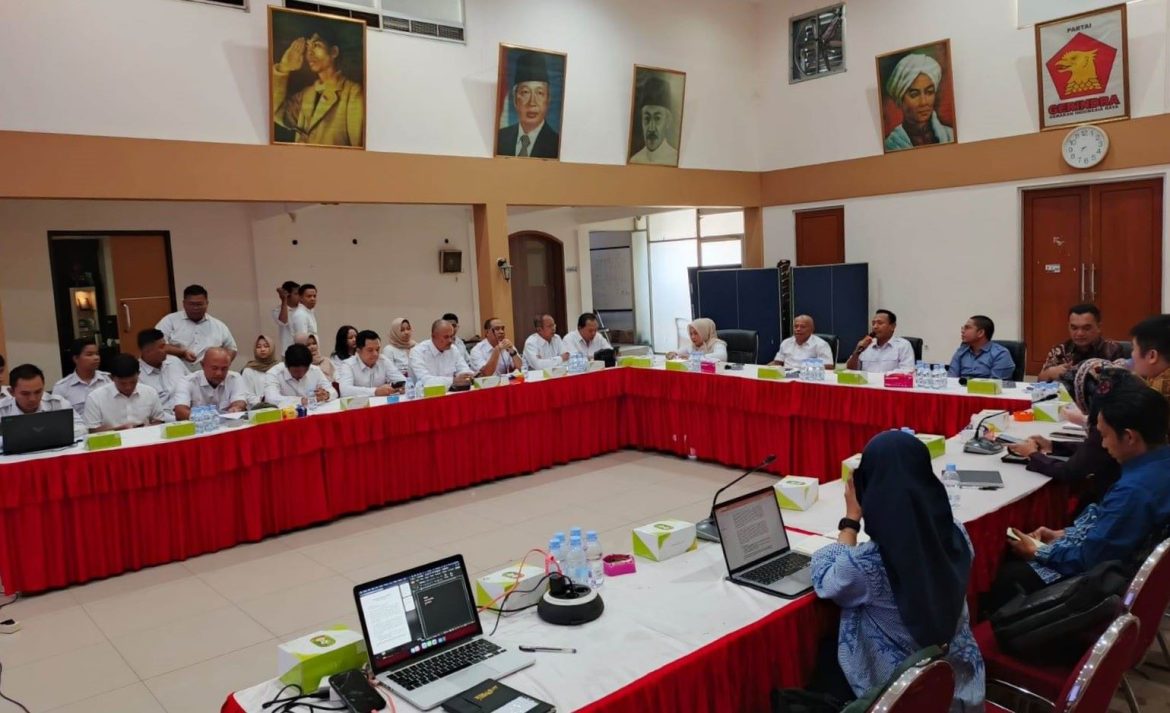 Tim Transisi Luthfi-Yasin menemui pimpinan parpol mendiskusikan penyelesaian masalah-masalah di Jateng