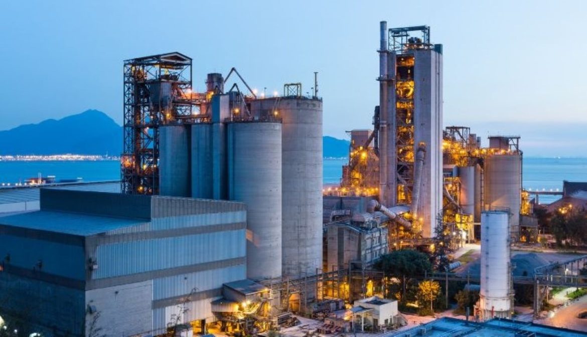 Ilustrasi pabrik semen.